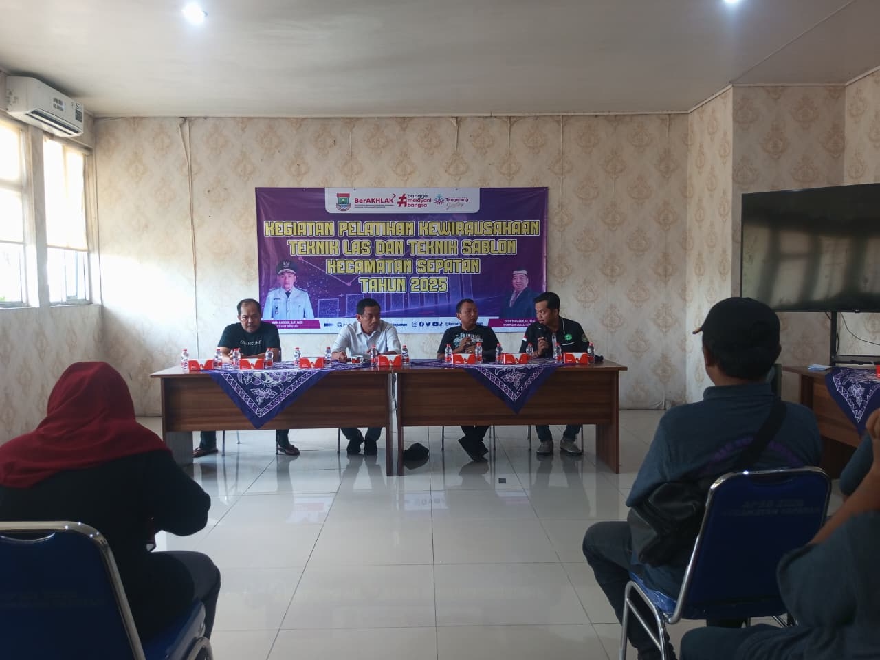 Camat Sepatan Resmi Tutup Pelatihan Kewirausahaan Las dan Sablon, Dorong Lahirnya Wirausaha Muda 1 IMG 20251213 WA0085