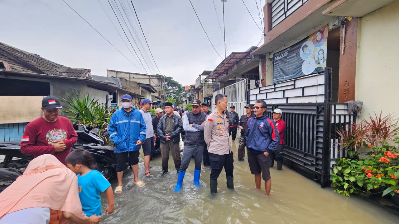 Camat Sepatan Bersama Kapolsek Tinjau Perumahan Residen Pisangan Jaya 1 IMG 20260309 WA0111 Klik Pantura