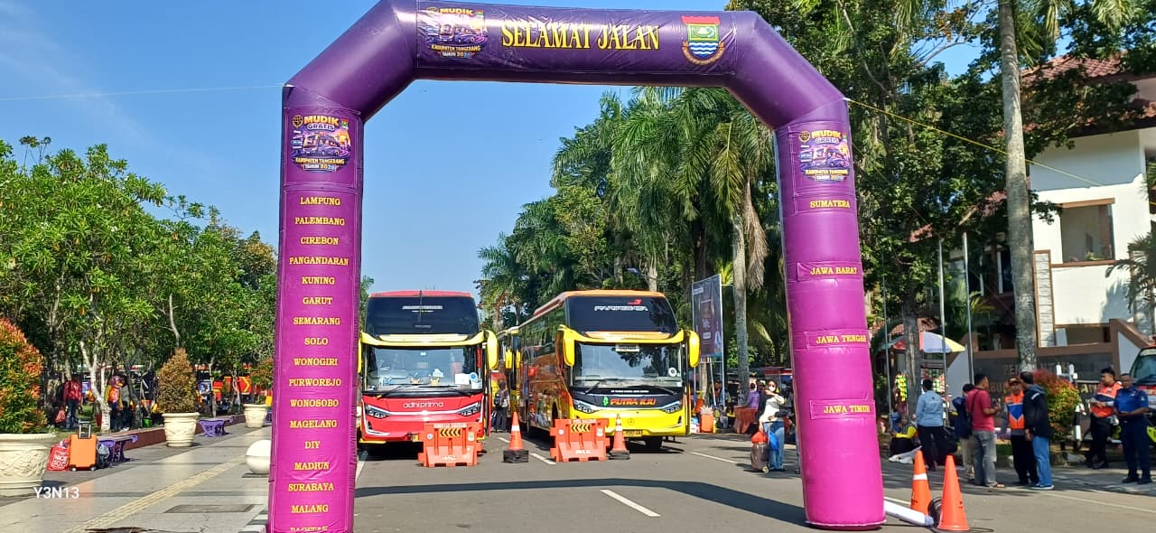 Pemkab Tangerang Berangkatkan 56 Bus Mudik Gratis, 3100 Warga 1 IMG 20260318 WA0081 Klik Pantura