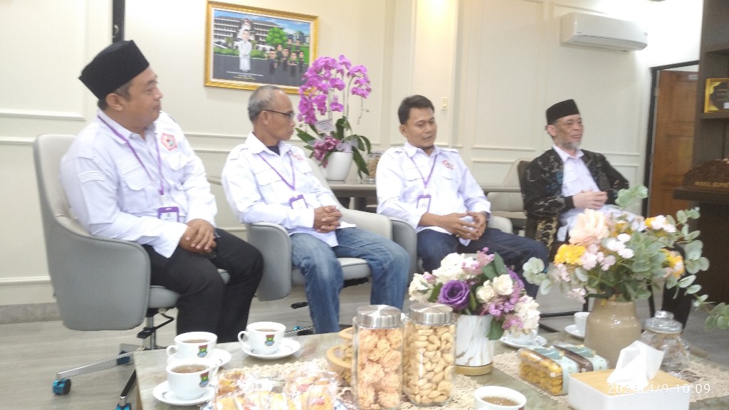 Temui Wabup Intan Nurul Hikmah, GMPK Soroti Rumah Nelayan dan Transparansi Parkir 1 IMG 20260409 WA0084 Klik Pantura