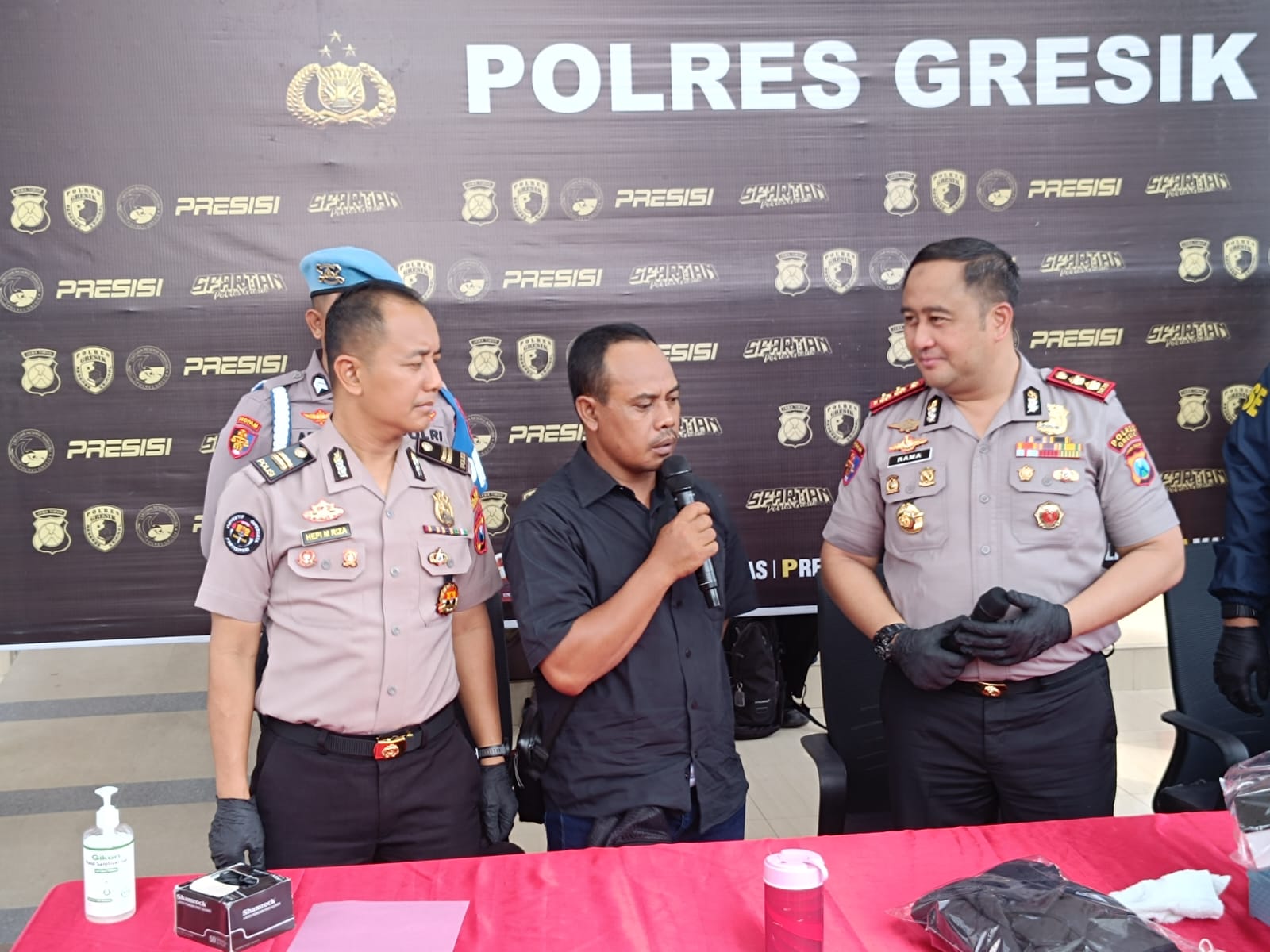 Kapolres Gresik Ungkap Lima Kasus Kejahatan, Korban Bersyukur Motor dan Barang Berharga Kembali 1 IMG 20260518 WA0081 Klik Pantura