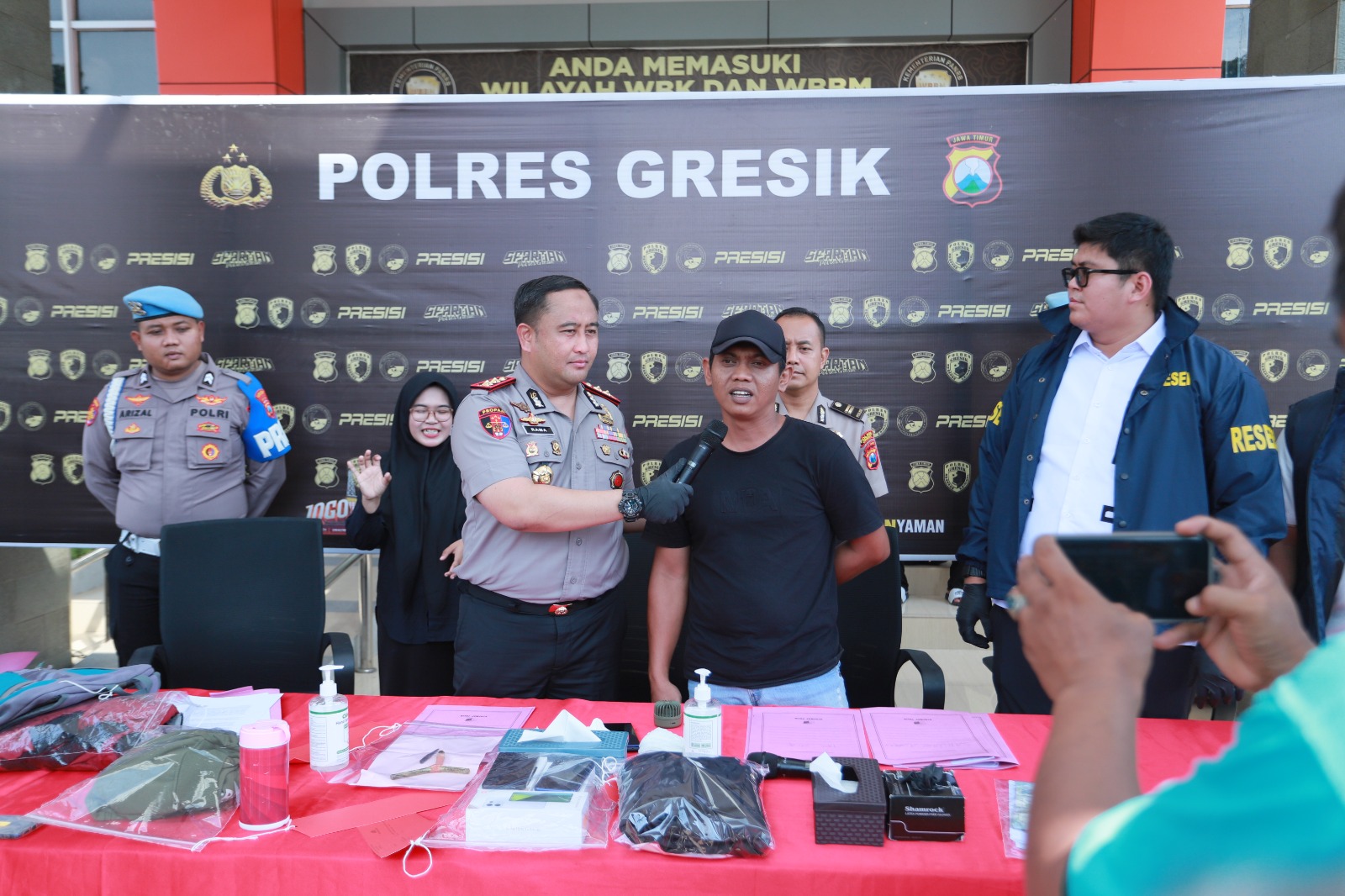 Kapolres Gresik Ungkap Lima Kasus Kejahatan, Korban Bersyukur Motor dan Barang Berharga Kembali 2 IMG 20260518 WA0083 Klik Pantura