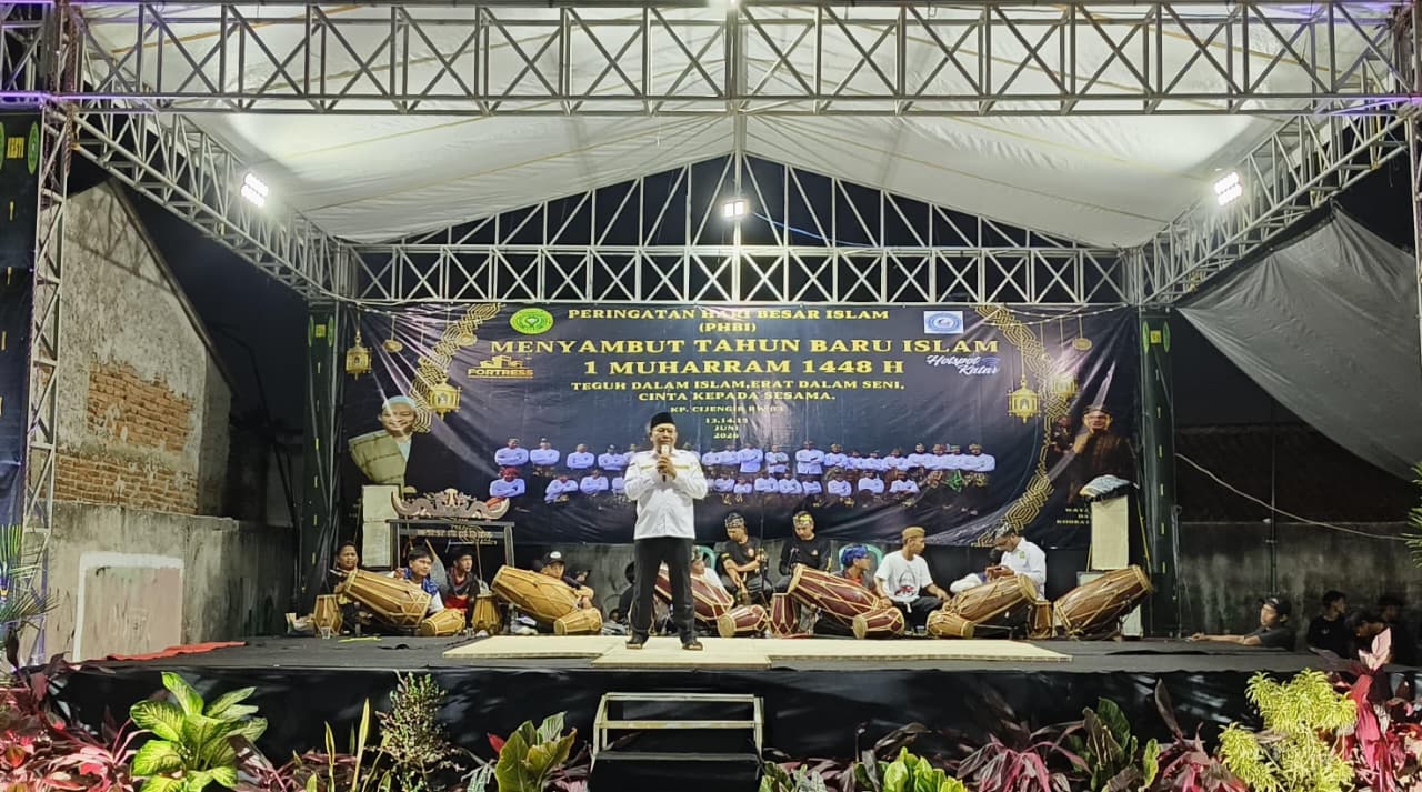 Ratusan Warga Meriahkan PHBI Kampung Cijengir, Santunan Yatim hingga Debus Jadi Daya Tarik 1 IMG 20260616 WA0054 Klik Pantura