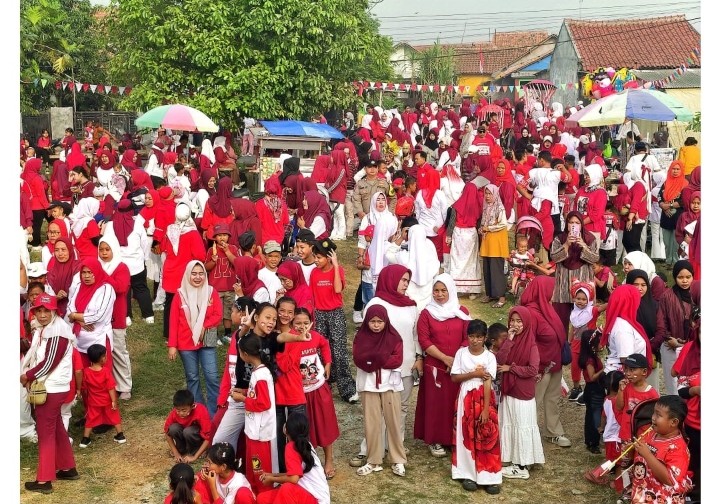 Kades Buaran Mangga Holiludin Bagikan Doorprize, Warga Berharap Kembali Memimpin Desa 2 Screenshot 20260816 0930592 Klik Pantura