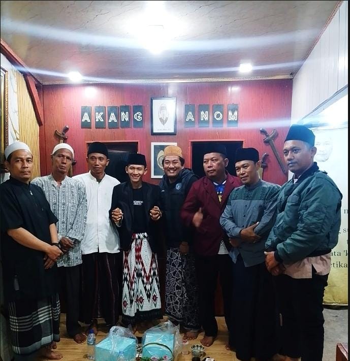 Ketua Karang Taruna Kelurahan Sepatan Bersama Jama'ah Mushollah Ar-Rohman Berkunjung Ke Saung Akang Anom 1 IMG 20261002 WA0097 Klik Pantura