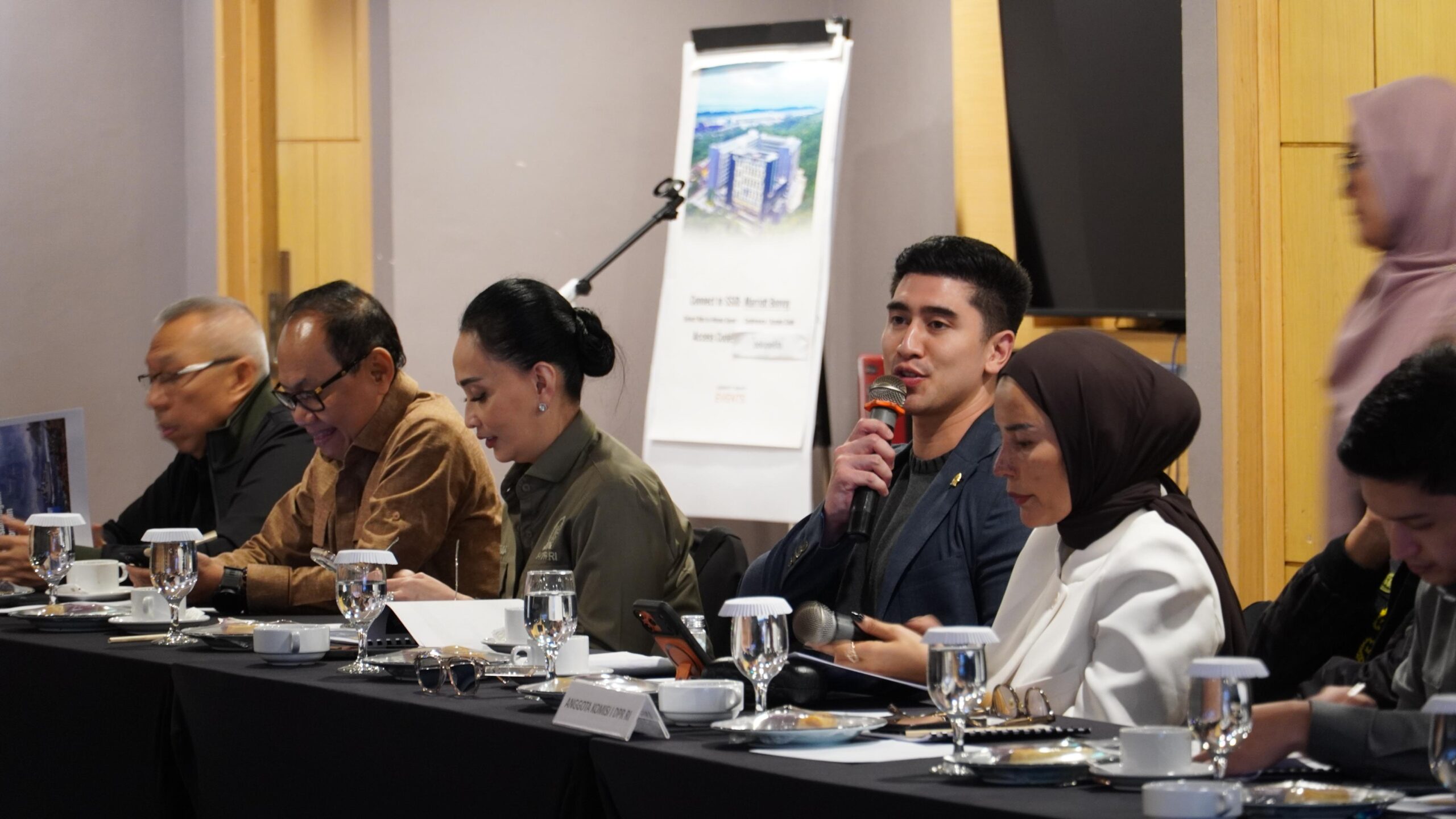 Disambut Pangkogabwilhan II Marsdya TNI Muzafar, Komisi I DPR RI Tegaskan Komitmen Dukung Alutsista dan Kesejahteraan Prajurit 1 IMG 20261010 WA0019 scaled Klik Pantura